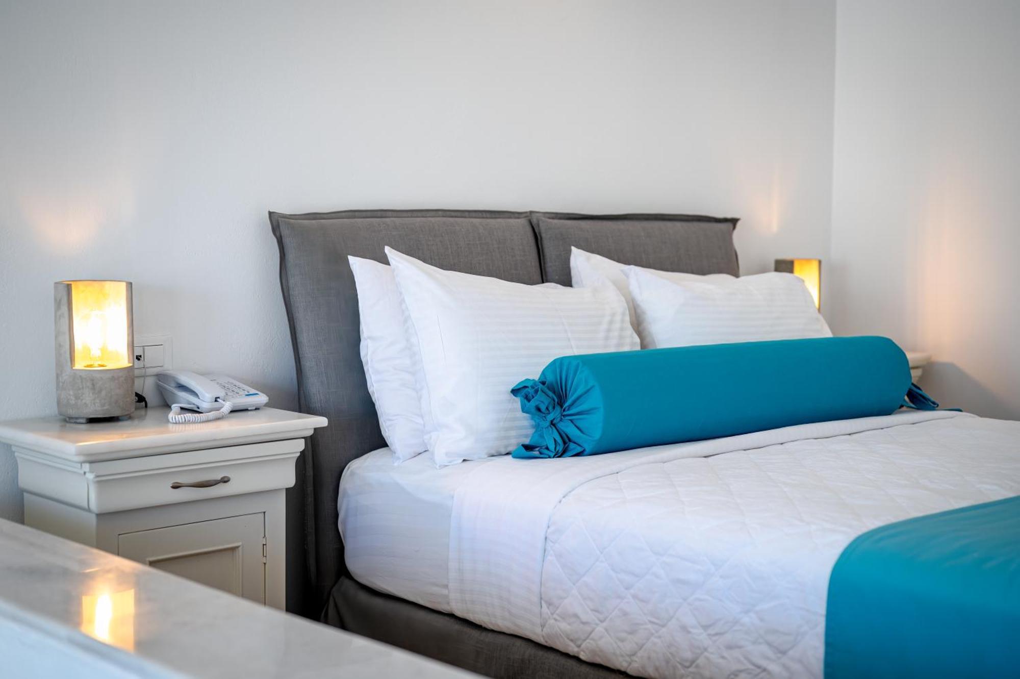 En Plo Boutique Suites Oia  Extérieur photo